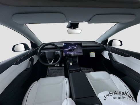 Used 2026 Tesla Model Y Performance image 27