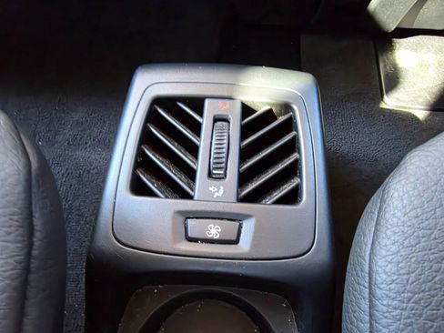 Used 2014 BMW X5 xDrive35d image 30