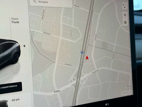 Used 2023 Tesla Model Y Long Range AWD/4WD image 24