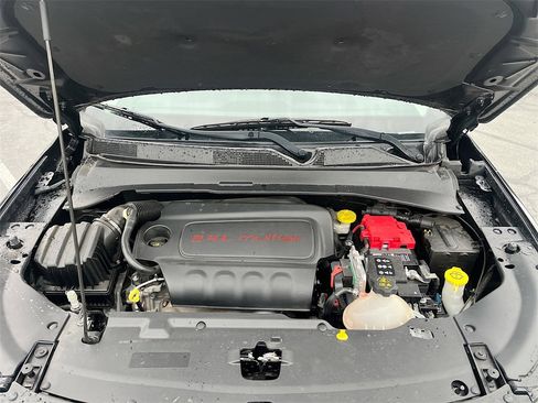 Used 2021 Jeep Compass Latitude image 27