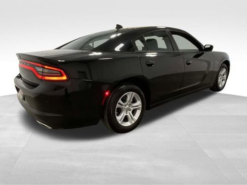 Used 2023 Dodge Charger SXT image 4