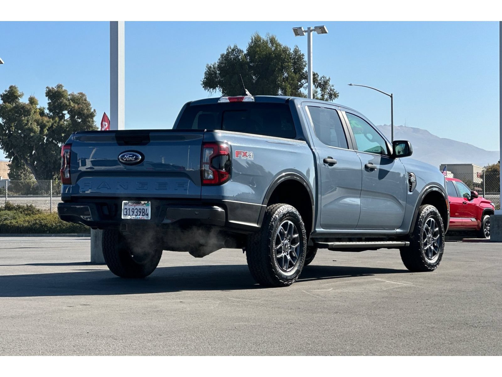 Used 2024 Ford Ranger XLT w/ FX4 Off-Road Package AWD/4WD image 4