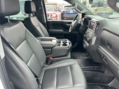 Used 2022 Chevrolet Silverado 1500 W/T AWD/4WD image 29