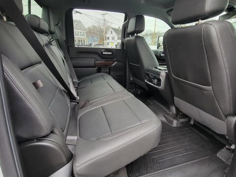 Used 2022 GMC Sierra 2500 SLT w/ SLT Convenience Package image 22