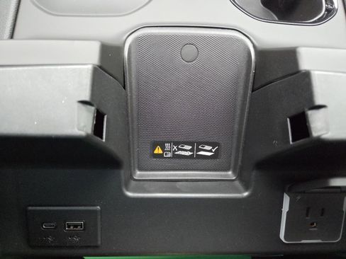 New 2026 GMC Sierra 1500 AT4 w/ AT4 Premium Package image 11