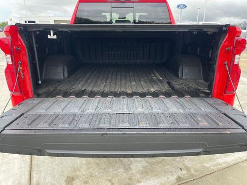 Used 2023 Chevrolet Silverado 1500 ZR2 w/ Technology Package image 24