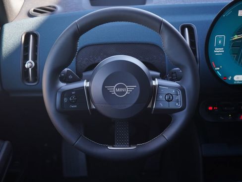 New 2025 MINI Cooper Countryman SE image 9