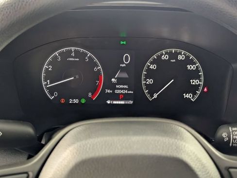 Used 2025 Honda CR-V EX image 17