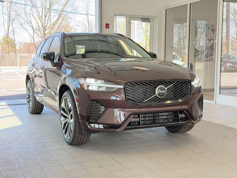 New 2026 Volvo XC60 B5 Ultra w/ Protection Package Premier AWD/4WD image 5