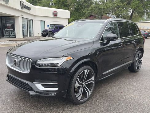 Used 2024 Volvo XC90 B6 Ultimate w/ Protection Package Premier AWD/4WD image 2