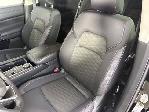 Certified 2024 Nissan Pathfinder SV AWD/4WD image 21