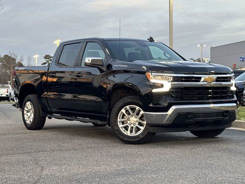 Used 2023 Chevrolet Silverado 1500 LT image 2