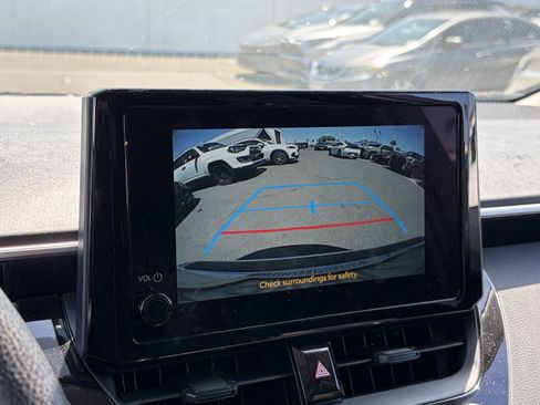 Used 2025 Toyota Corolla LE FWD image 7