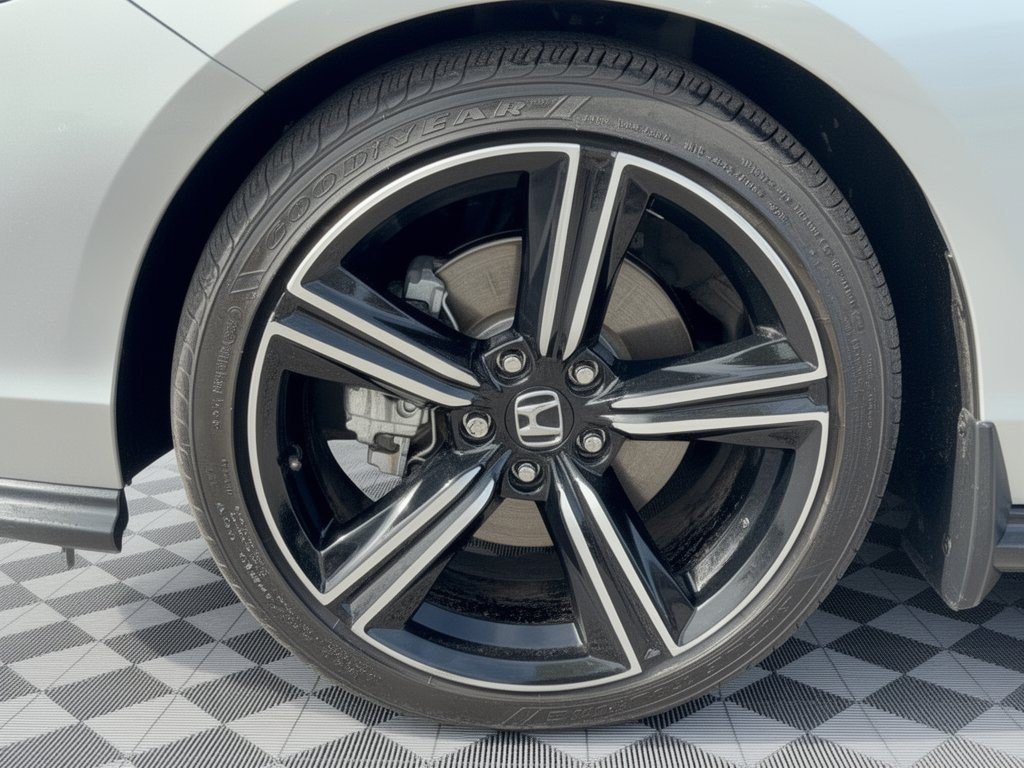 Certified 2025 Honda Accord Sport image 13