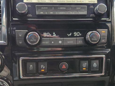 Used 2024 Nissan Titan Platinum Reserve w/ Moonroof Package image 19