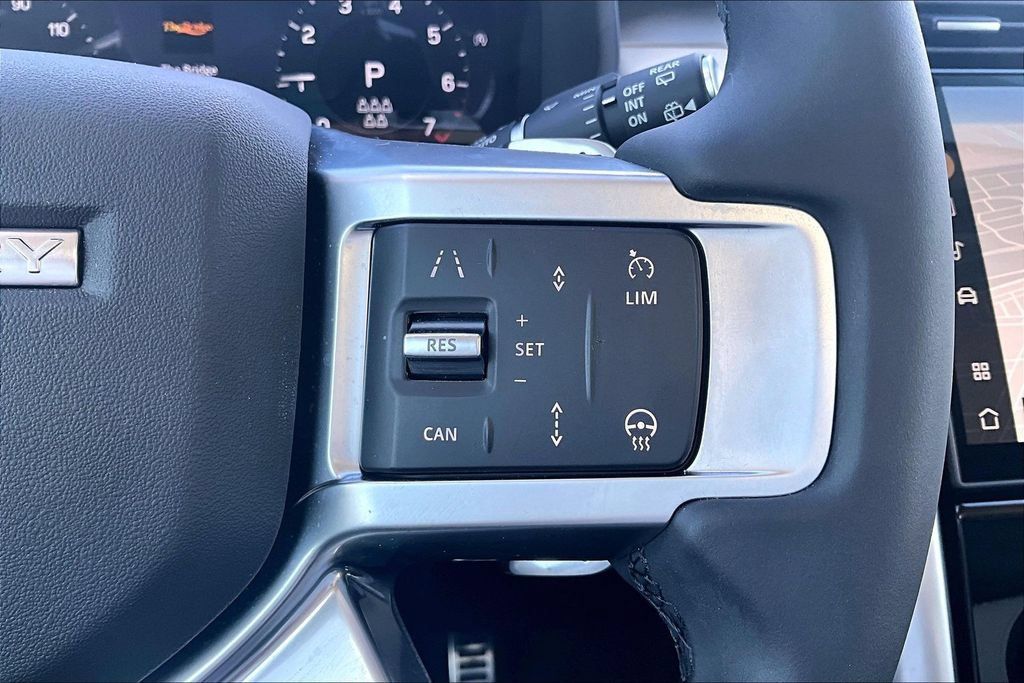 Certified 2026 Land Rover Discovery Limited Edition AWD/4WD image 20