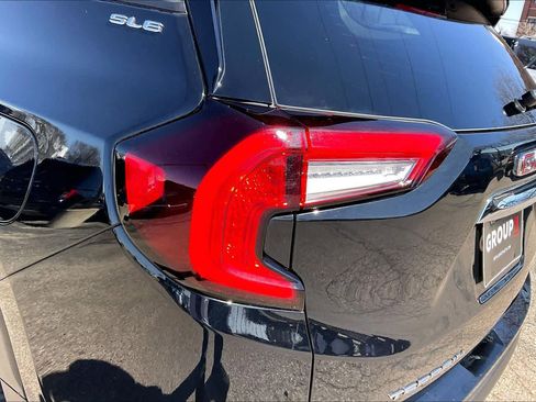 Used 2024 GMC Terrain SLE image 29