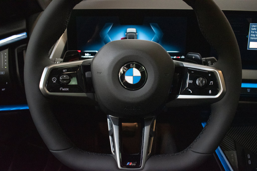 New 2026 BMW X3 xDrive30i w/ Premium Package AWD/4WD image 12