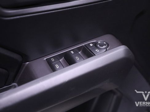 Used 2023 Chevrolet Colorado Trail Boss w/ Technology Package image 17