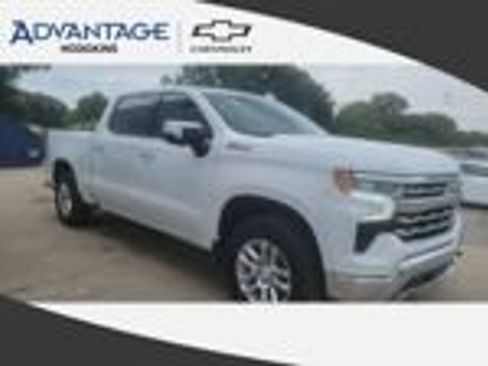 Used 2025 Chevrolet Silverado 1500 LTZ w/ Z71 Off-Road Package AWD/4WD image 1