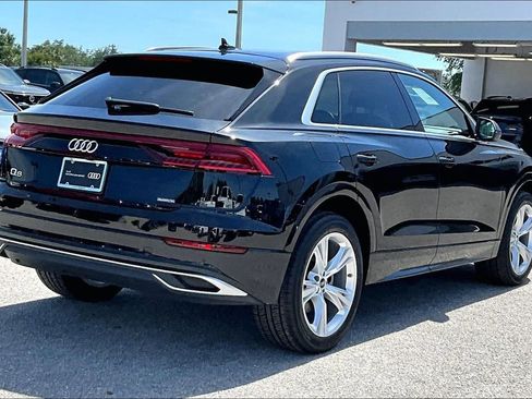 Certified 2023 Audi Q8 Premium AWD/4WD image 5