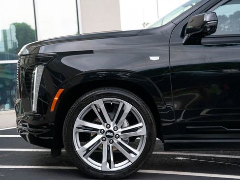 Used 2025 Cadillac Escalade Sport Platinum AWD/4WD image 23