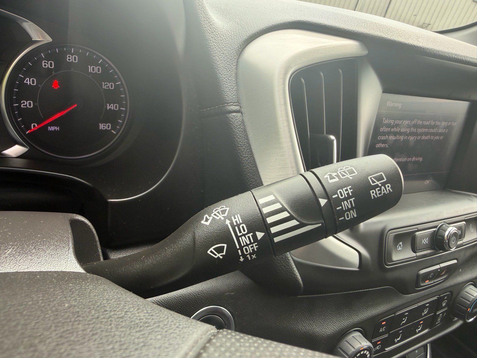 Used 2024 GMC Terrain SLE AWD/4WD image 35