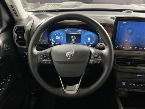 New 2025 Ford Bronco Sport Outer Banks image 16