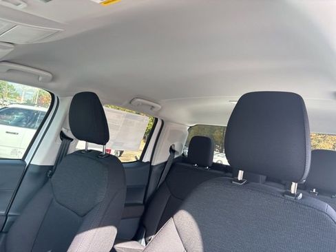 New 2025 Ford Maverick XL image 28