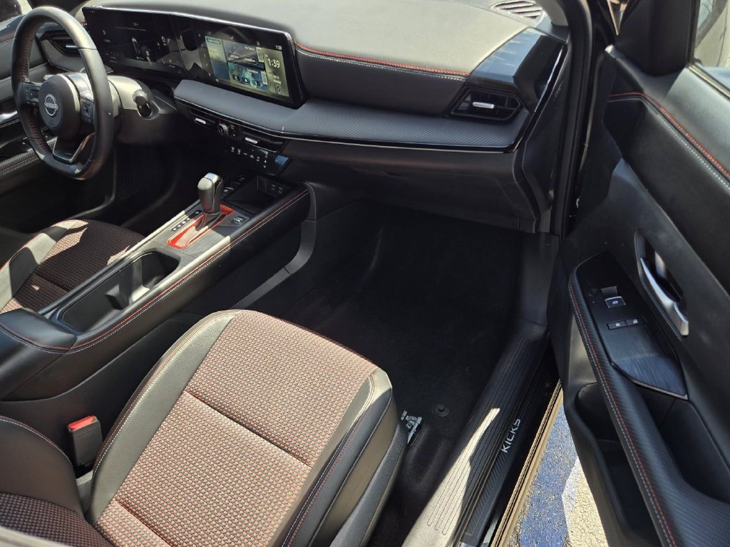 Certified 2025 Nissan Kicks SR AWD/4WD image 7