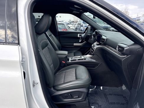 Used 2023 Ford Explorer Timberline w/ Timberline Technology Package image 9