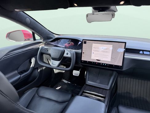 Used 2022 Tesla Model S image 61