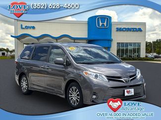 Used 2020 Toyota Sienna XLE FWD video 1