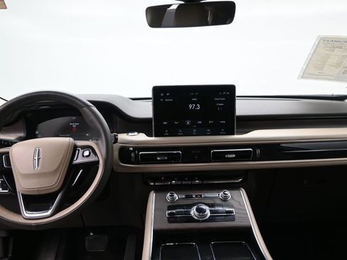 Used 2023 Lincoln Aviator Reserve image 14