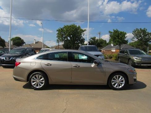 Used 2025 Chevrolet Malibu LT image 7