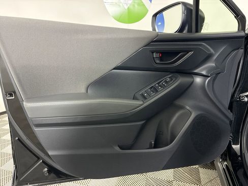 Certified 2025 Subaru Crosstrek 2.0i Premium image 12