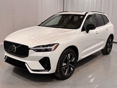 New 2026 Volvo XC60 B5 Core w/ Climate Package image 1