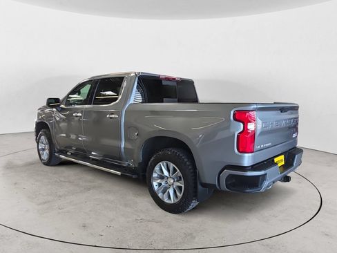 Used 2020 Chevrolet Silverado 1500 High Country w/ Technology Package AWD/4WD image 7
