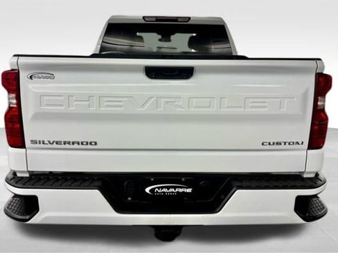 Used 2022 Chevrolet Silverado 1500 Custom image 8