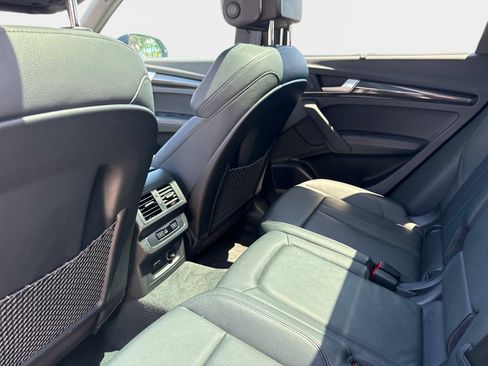 Used 2020 Audi SQ5 Prestige w/ Prestige Package AWD/4WD image 15