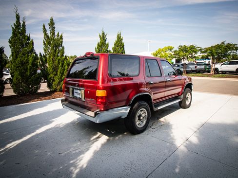 Used 1995 Toyota 4Runner SR5 AWD/4WD image 10