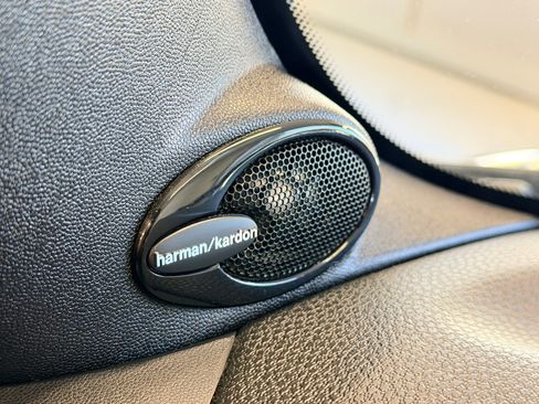 Used 2015 MINI Cooper S image 42