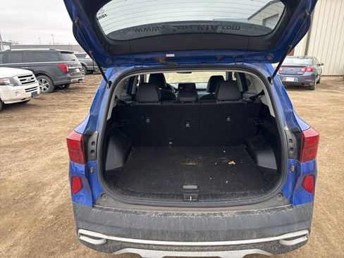 Used 2023 Kia Seltos S w/ Navigation Package image 10