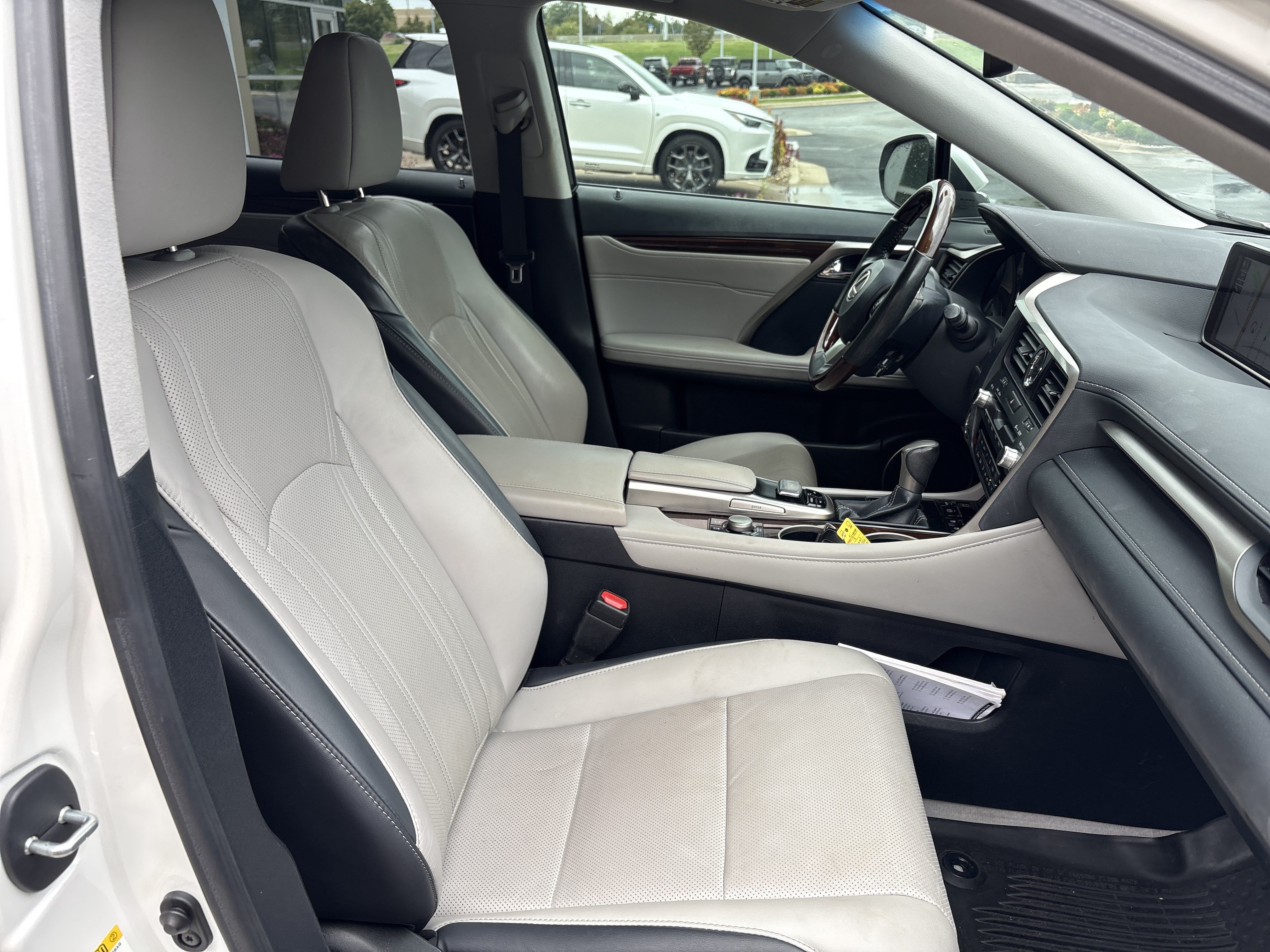 Used 2019 Lexus RX 350 AWD w/ Navigation Package image 33