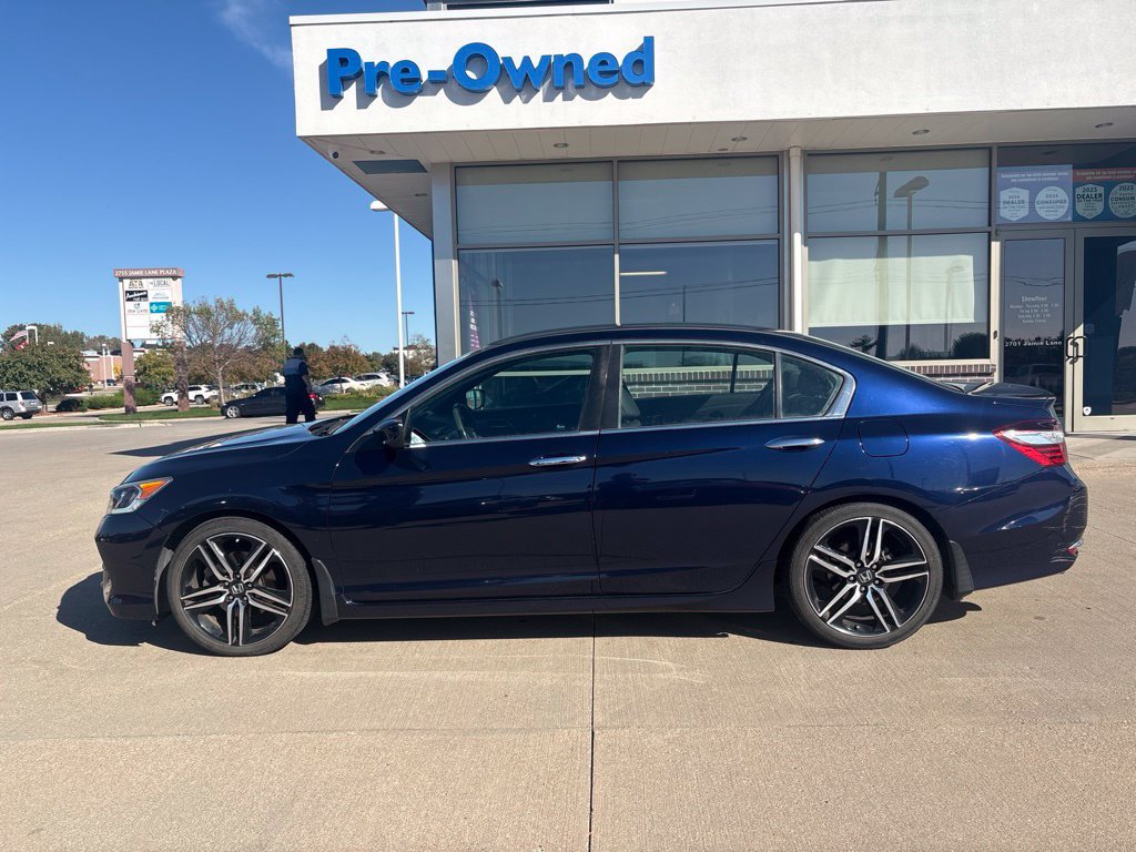 Used 2016 Honda Accord Sport image 8