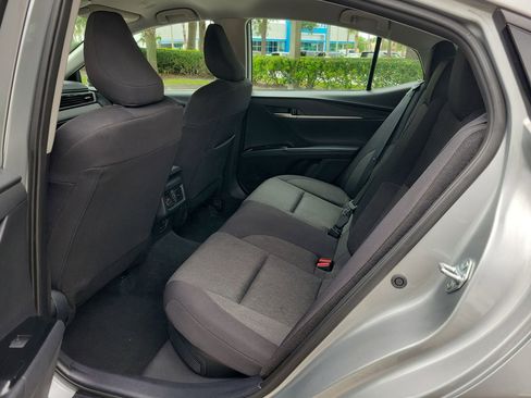 Used 2025 Toyota Camry LE FWD image 10