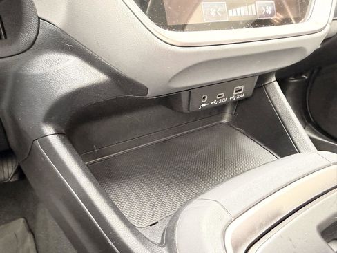 Certified 2025 Subaru Crosstrek 2.0i Premium image 21