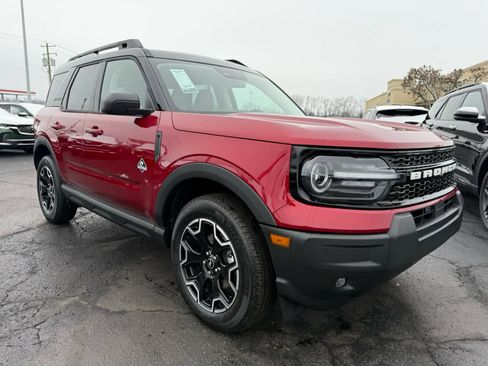New 2025 Ford Bronco Sport Outer Banks image 1