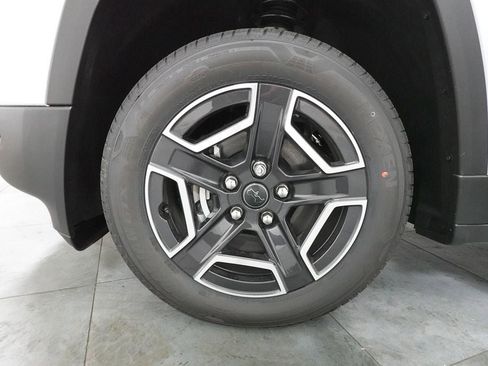 New 2026 Jeep Cherokee Laredo AWD/4WD image 32
