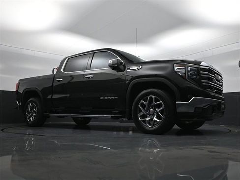 Used 2022 GMC Sierra 1500 SLT image 26